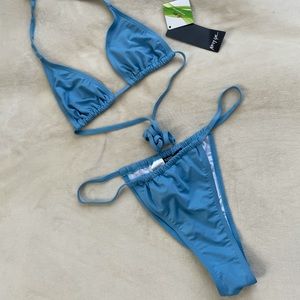 NWT - Triangle high leg bikini